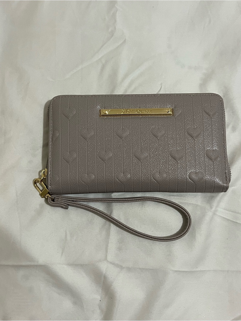 Betsey Johnson Taupe Ty Quilted Heart Wristlet Wallet with Gold Plate
